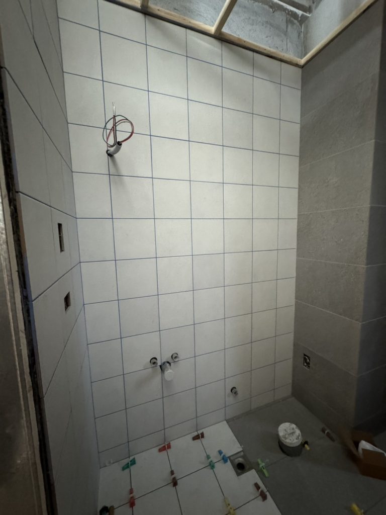 S 193945849